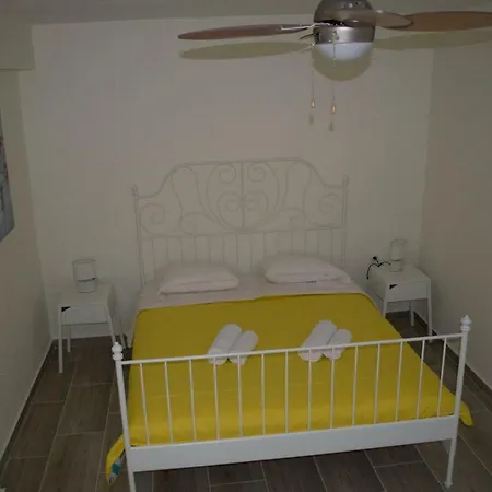 Mathome Mira Mare Anemi * Nea Skioni